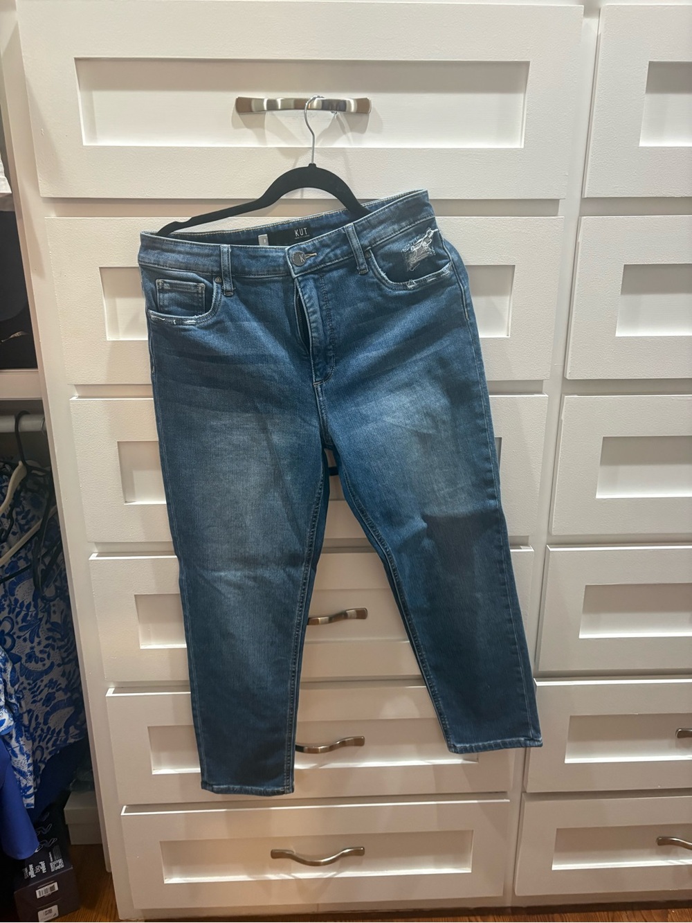 Kut from the Kloth Medium Blue Cropped Straight-Leg Jeans